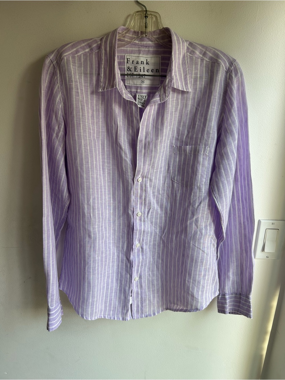 Frank and Eileen Barry light purple and white striped linen button up Size M